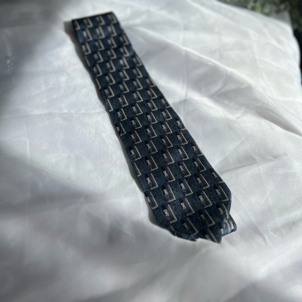PIATTELLI Tie Mens Ancient Blue Madder Geometric Vintage 100% Silk USA Necktie